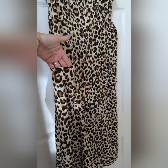 Leopard print midi dress w pockets size S - Picture 2 of 6